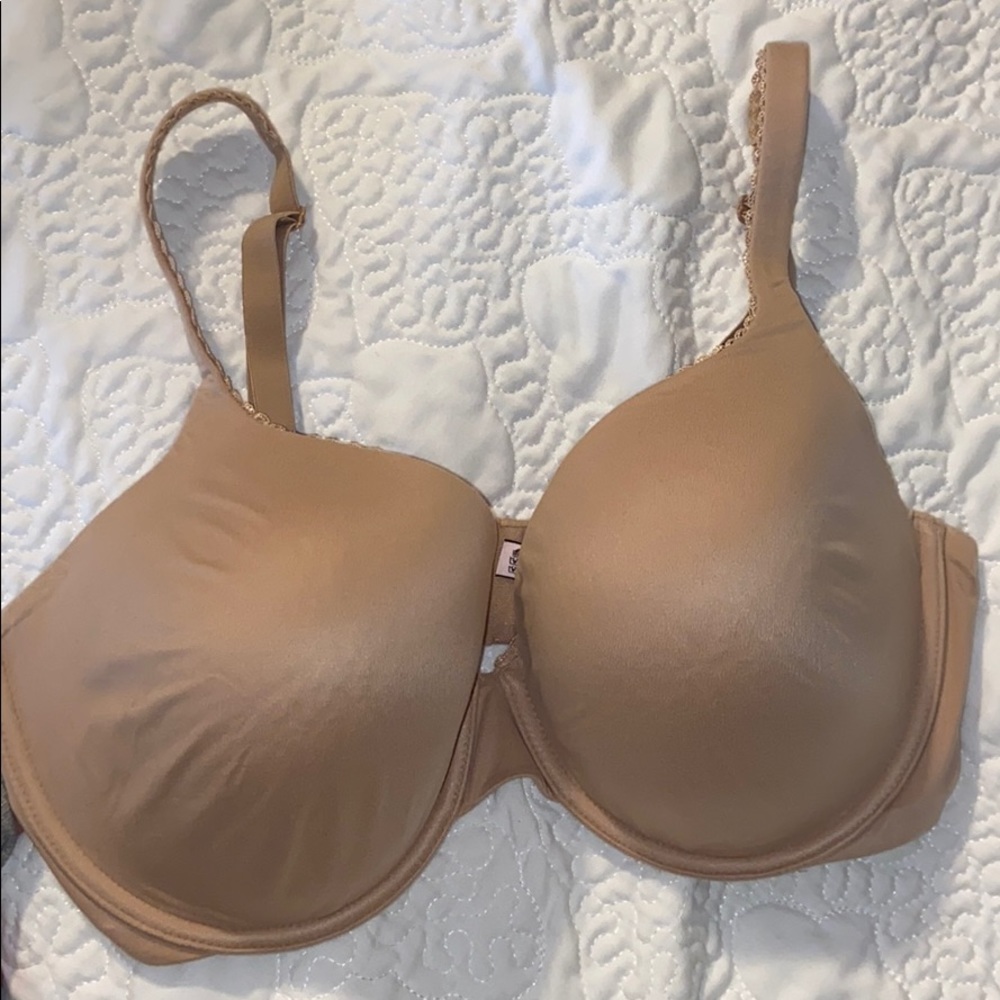 Nude 36DD (worn 1 time!) Victoria’s Secret bra!